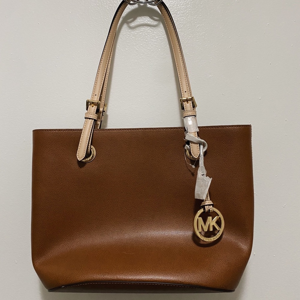 NEW WITH TAGS- Michael Kors Jetset Medium Tote